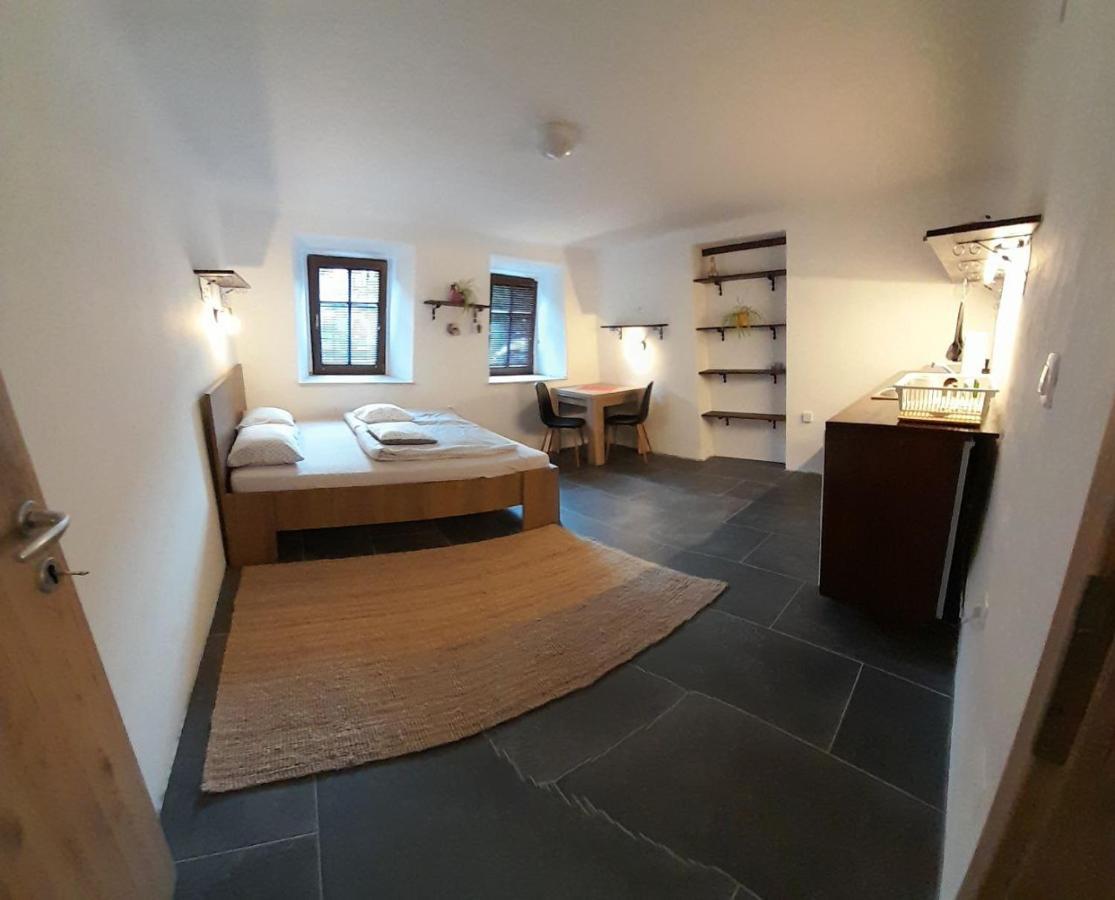 Apartment Slovan Шкофья-Лока Экстерьер фото